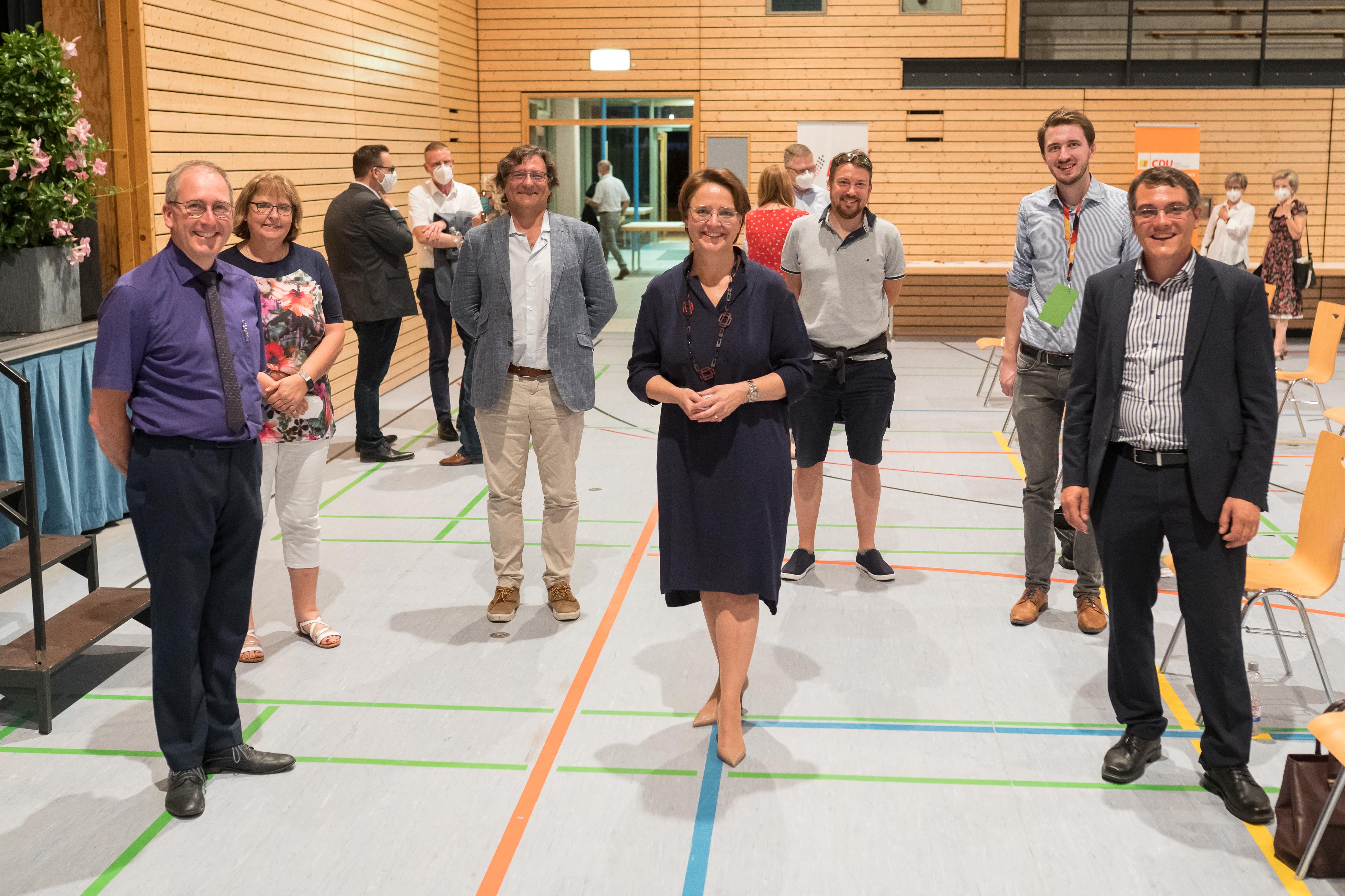 Die CDU Mssingen bei der Nominierungsveranstaltung (v.l.n.r.): Dr. Andreas Gammel, Kornelia Schnzlin, Falk Fll, Annette Widmann-Mauz, Robert Kbel, Benedikt Schweizer und Dirk Abel